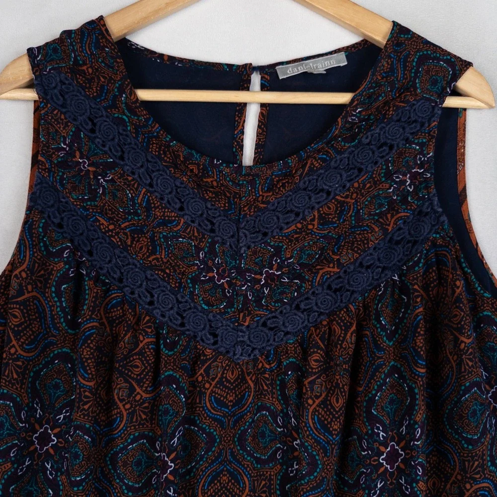 Daniel Rainn Blouse Tank Top 1X Multicolor Geometric Print Crochet Lace Boho - Picture 2 of 8
